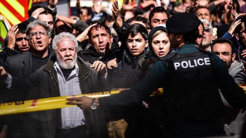 دانلود فیلم چهارراه استانبول
